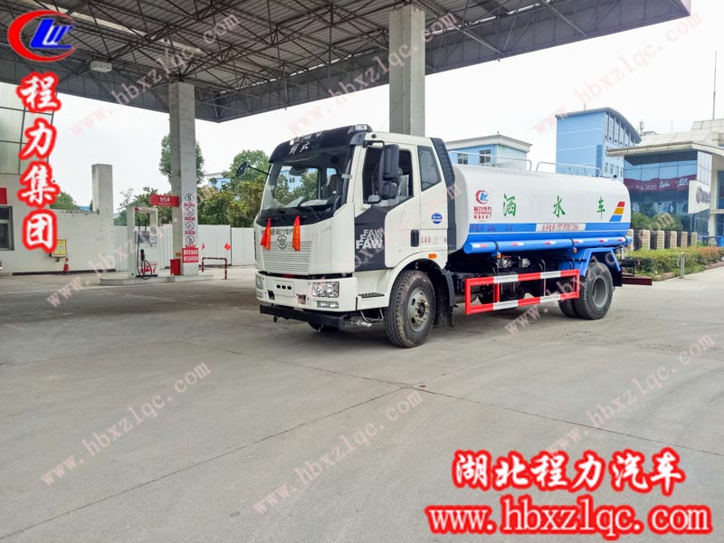 2019/06/27/，胡總在程力集團(tuán)自提一輛14方解放J6灑水車，單號(hào)：25199/70129